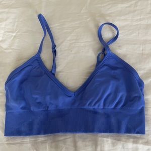 Sports bra